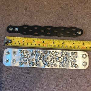 (SOLD)Leather bracelet dbl snap BONUS rubber snap